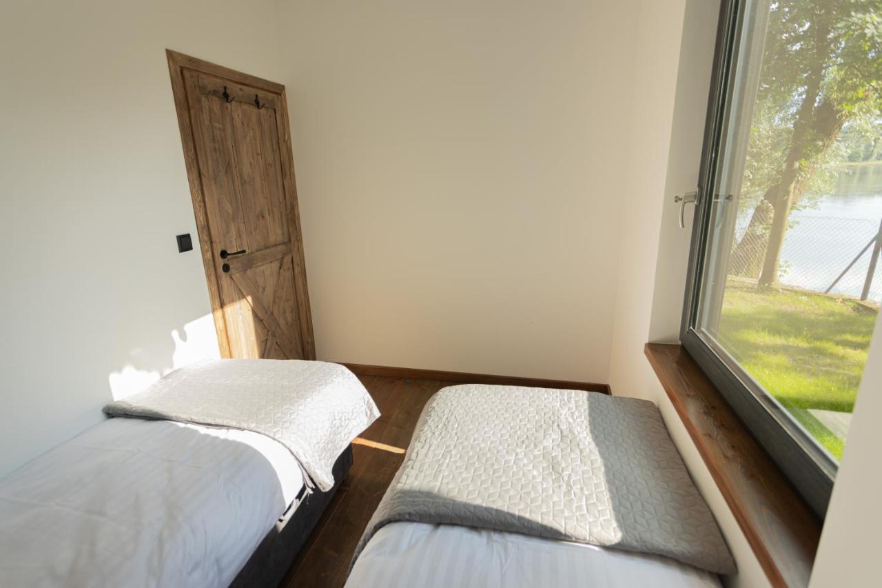Wez Tu Przystan Villa Pomiechówek Exteriör bild